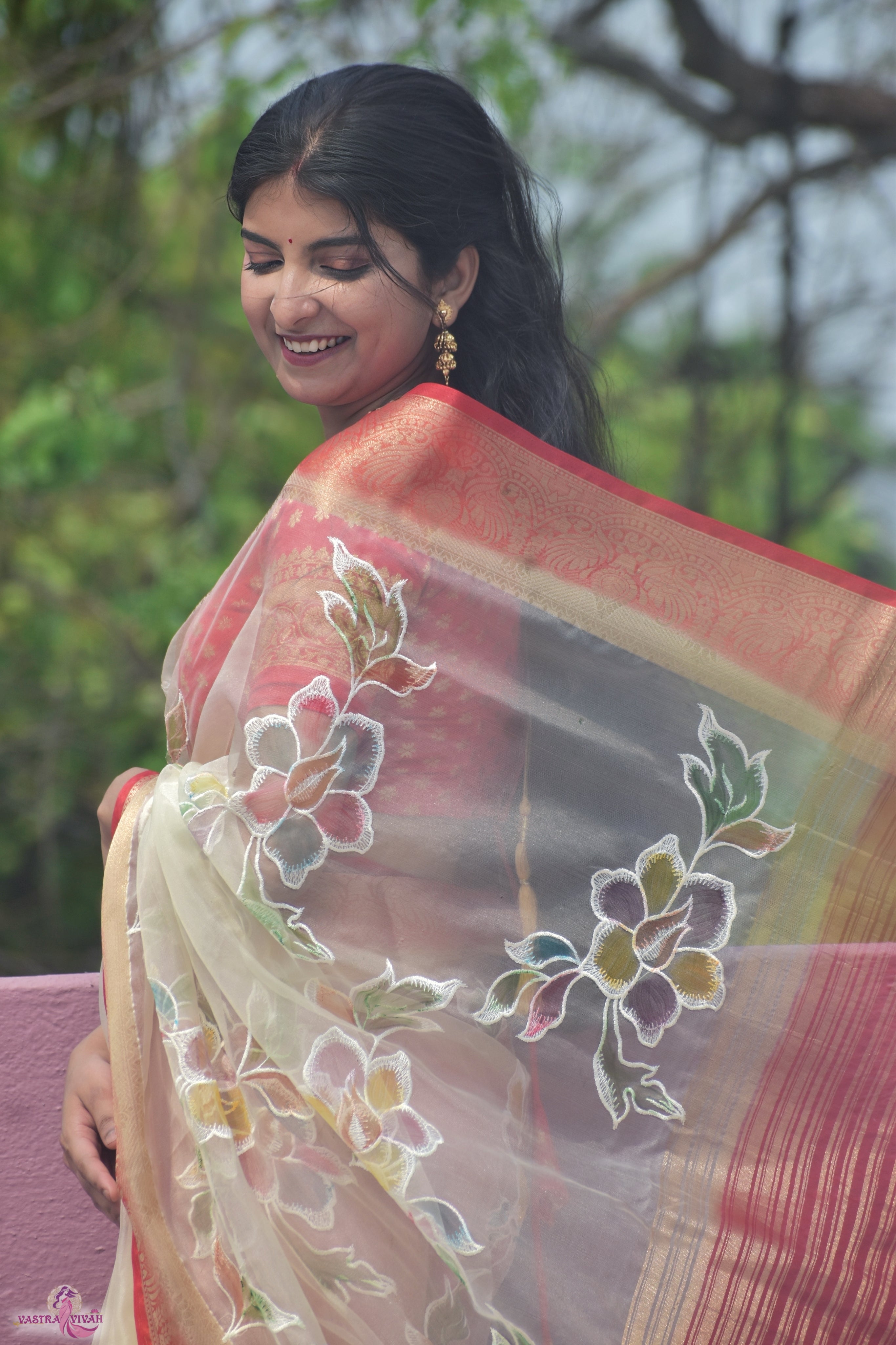 WHITE RED ORGANZA SAREE